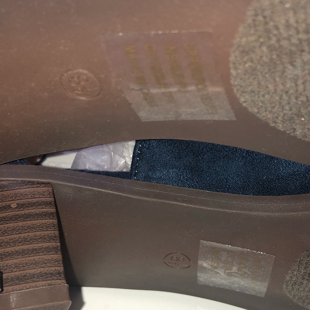 Journee Collection Arbor Blue Sandal - Picture 11 of 15